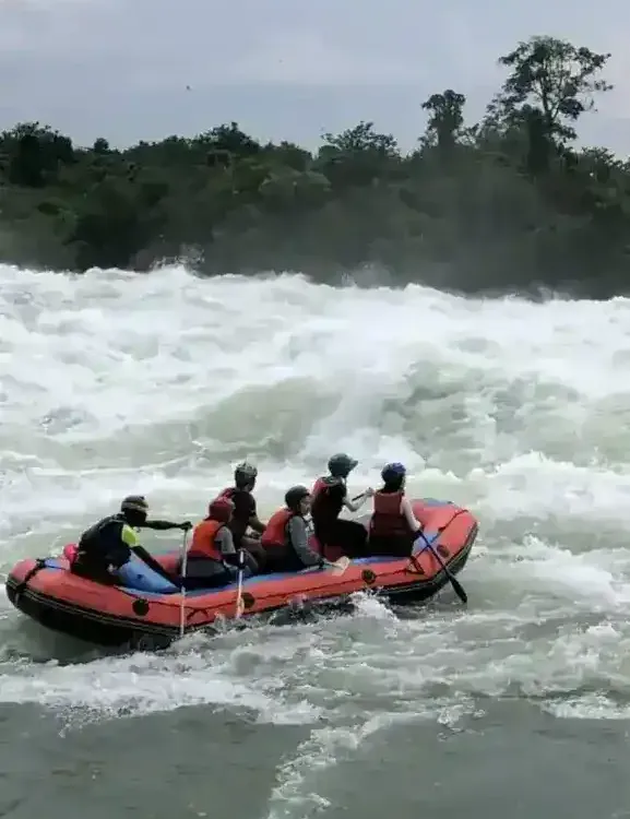 Can Non-Swimmers Survive Grade 5 Rapids? 10-Year Guide Exposes Rescue Truths