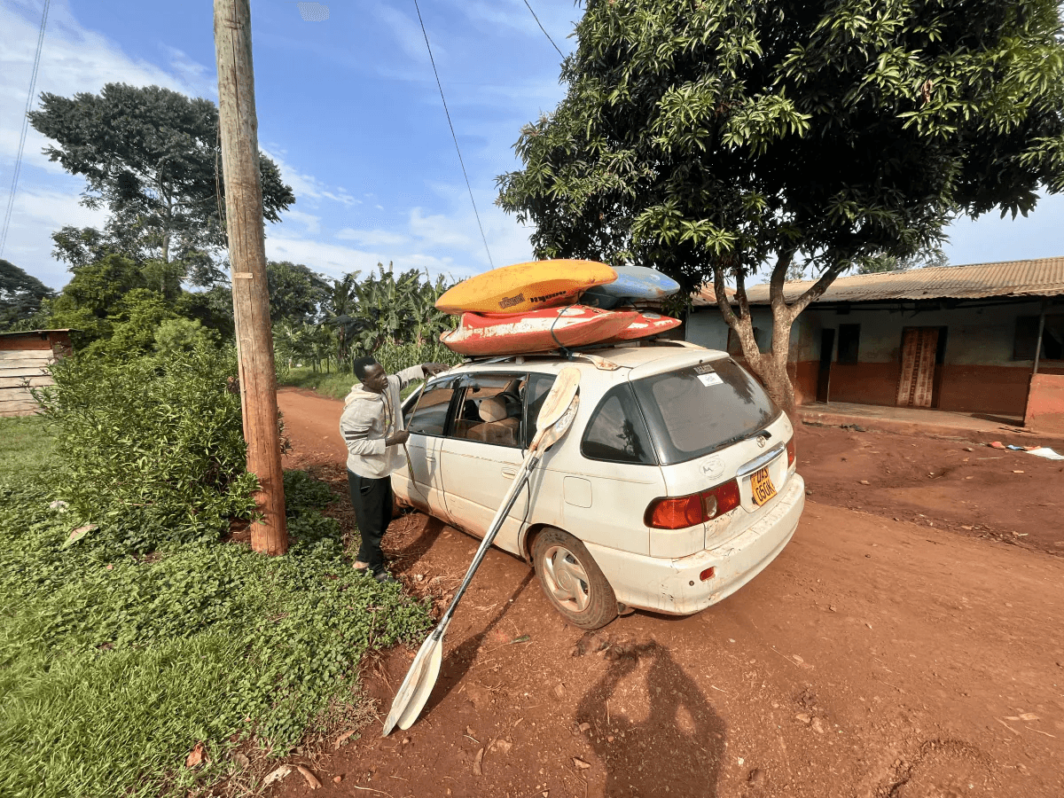 2026 Uganda Kayak Transport: Avoid Scams & Save Money on Shuttles